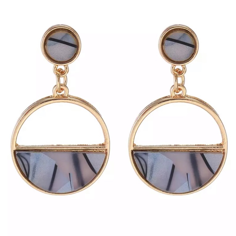 ~•New•~ Dark Marble and Gold Circle Earrin…